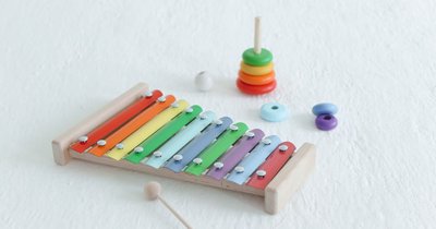 Zabawki Montessori dla niemowląt - wybieramy najlepsze
